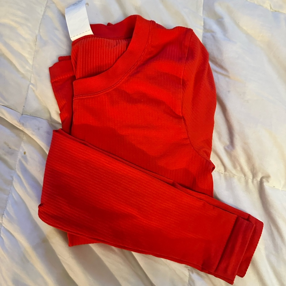 Athleta renew seamless long sleeved crew neck